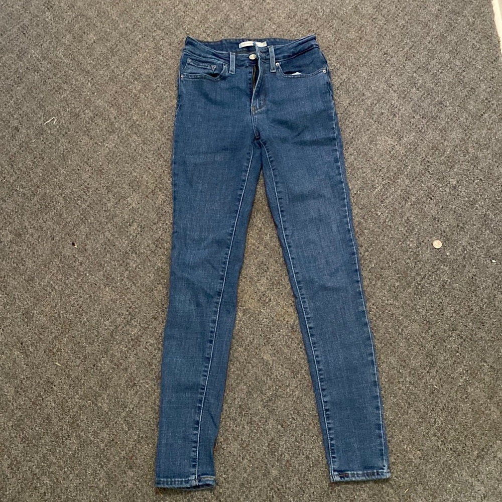 Levi High Rise Skinny Jeans